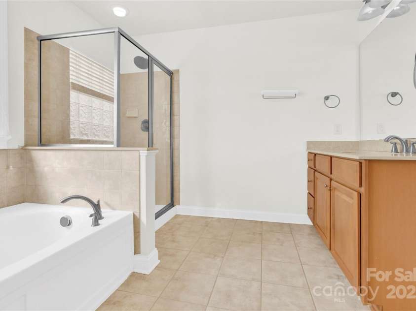 2275 Laurens Drive, Concord, NC 28027.  MLS# CAR4270205, YatesRealty ID 19605. 