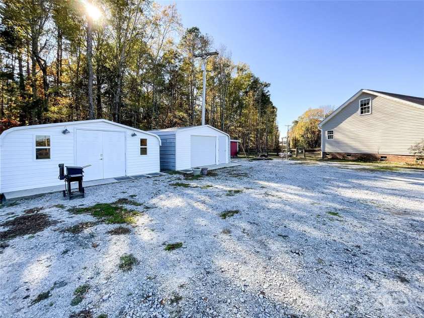 2800 Garden Glen Court, Monroe, NC 28112.  MLS# CAR4318311, YatesRealty ID 19605. 