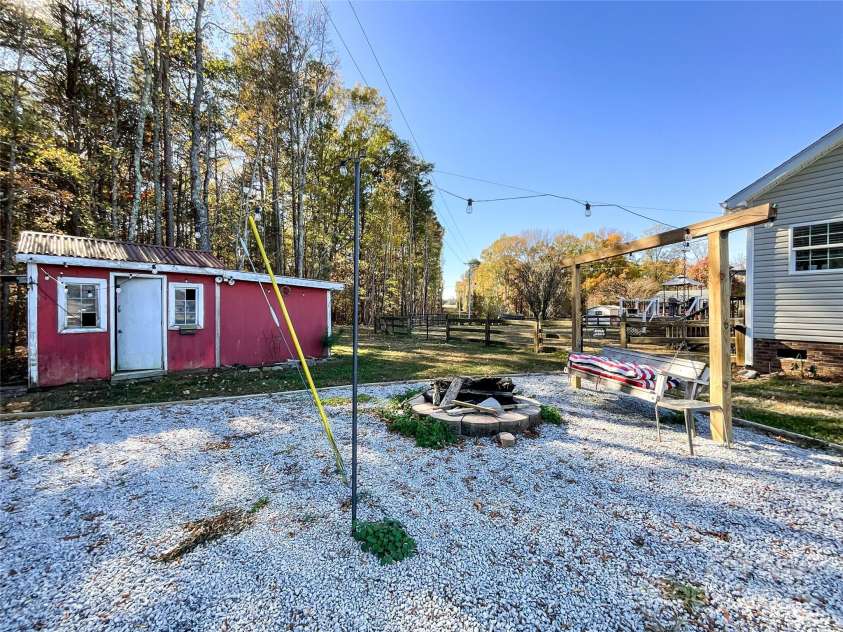 2800 Garden Glen Court, Monroe, NC 28112.  MLS# CAR4318311, YatesRealty ID 19605. 