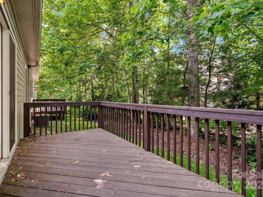 1 Teresa Way, Black Mountain, NC 28711.  MLS# CAR4266378, YatesRealty ID 19606. 