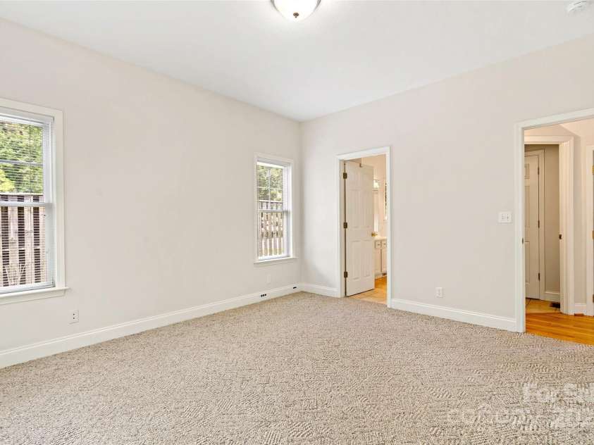 1 Teresa Way, Black Mountain, NC 28711.  MLS# CAR4266378, YatesRealty ID 19606. 