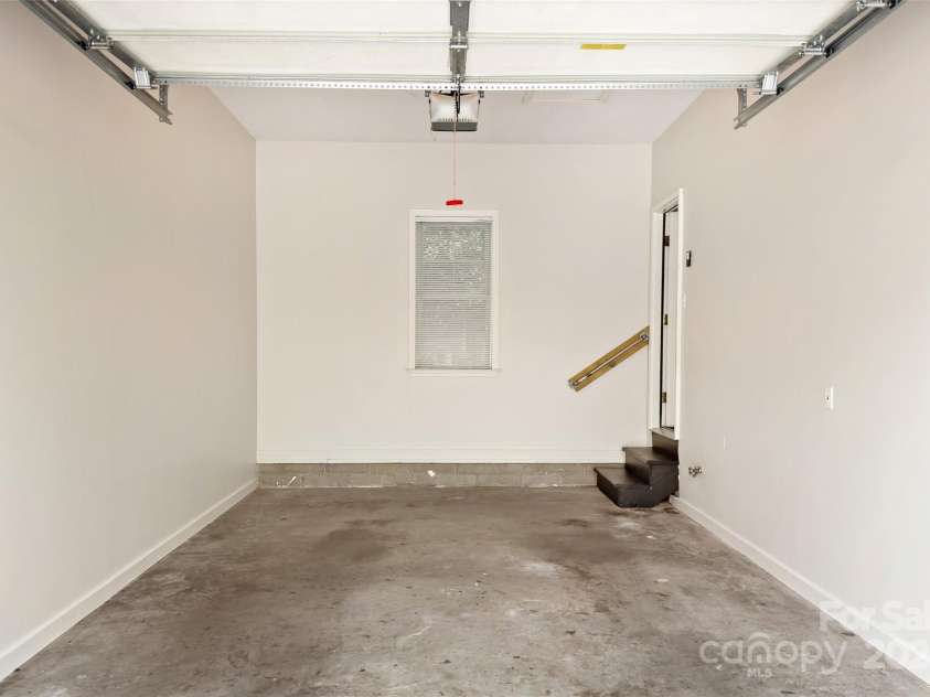 1 Teresa Way, Black Mountain, NC 28711.  MLS# CAR4266378, YatesRealty ID 19606. 