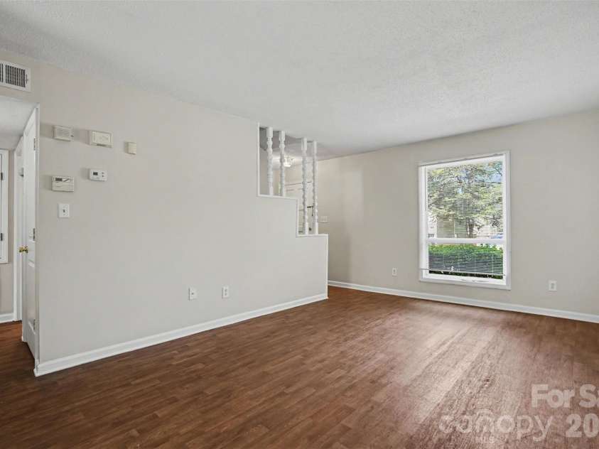7901 Lakehouse Lane, Charlotte, NC 28210.  MLS# CAR4378130, YatesRealty ID 19607. 