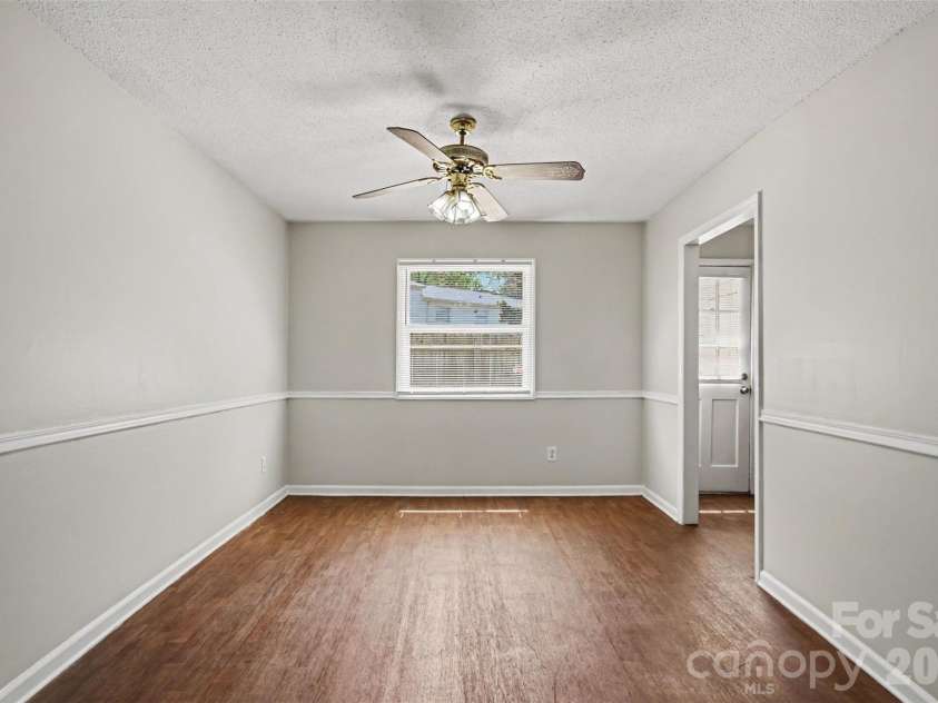 7901 Lakehouse Lane, Charlotte, NC 28210.  MLS# CAR4378130, YatesRealty ID 19607. 
