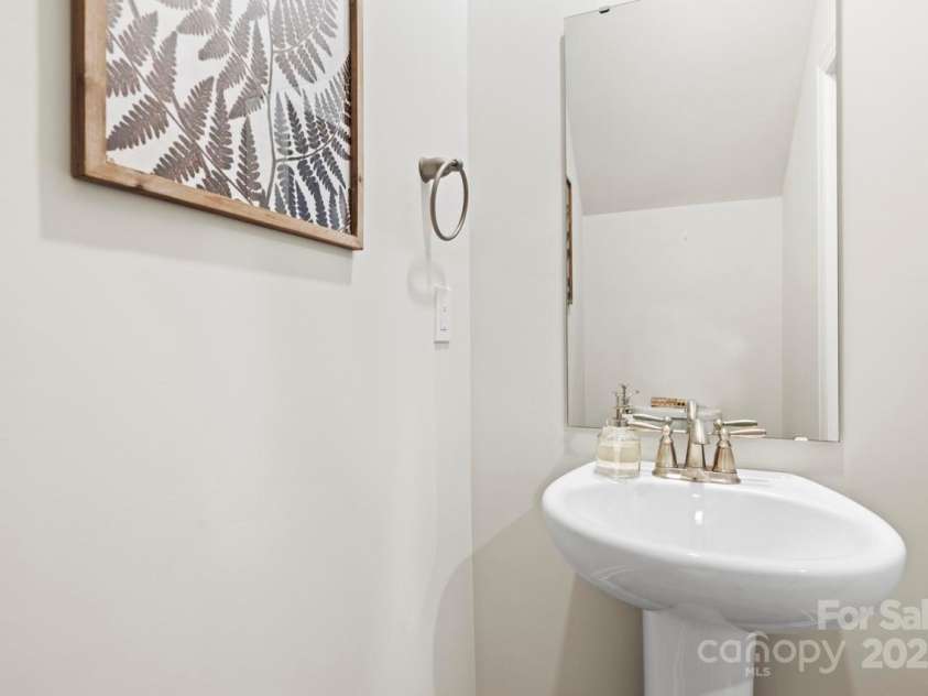 159 Tanner Loop, Troutman, NC 28166.  MLS# CAR4196119, YatesRealty ID 1961. Half Bath