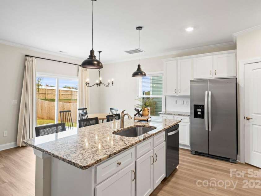 159 Tanner Loop, Troutman, NC 28166.  MLS# CAR4196119, YatesRealty ID 1961. Kitchen