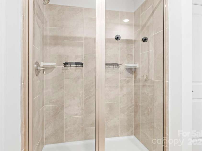 159 Tanner Loop, Troutman, NC 28166.  MLS# CAR4196119, YatesRealty ID 1961. Primary Shower