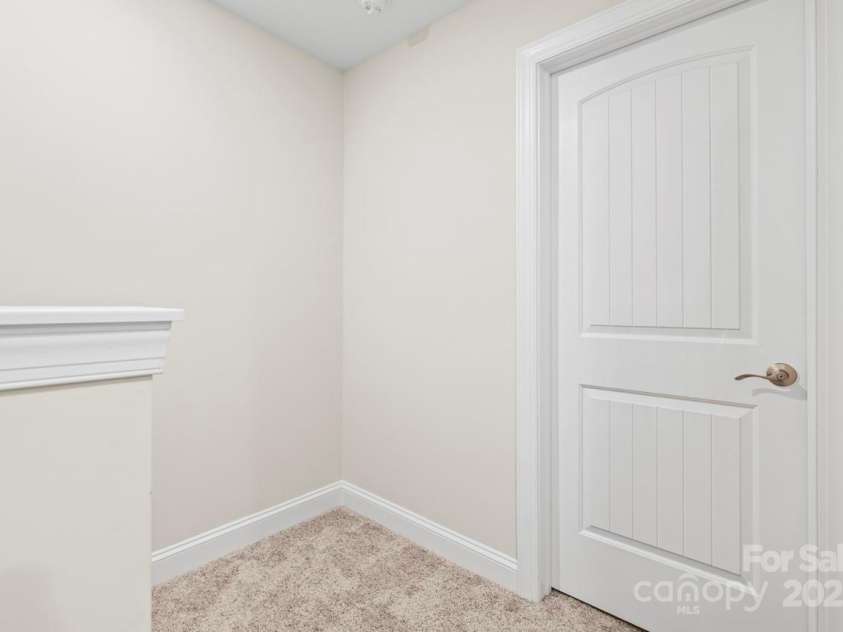 159 Tanner Loop, Troutman, NC 28166.  MLS# CAR4196119, YatesRealty ID 1961. Upper Landing