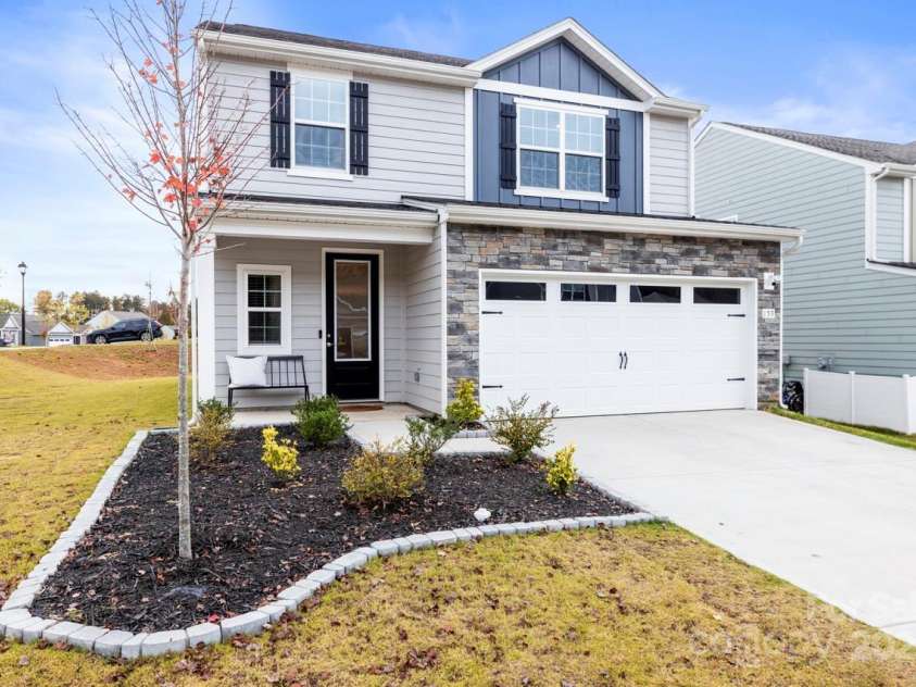 159 Tanner Loop, Troutman, NC 28166.  MLS# CAR4196119, YatesRealty ID 1961. Very great curb appeal on this gorgeous home.