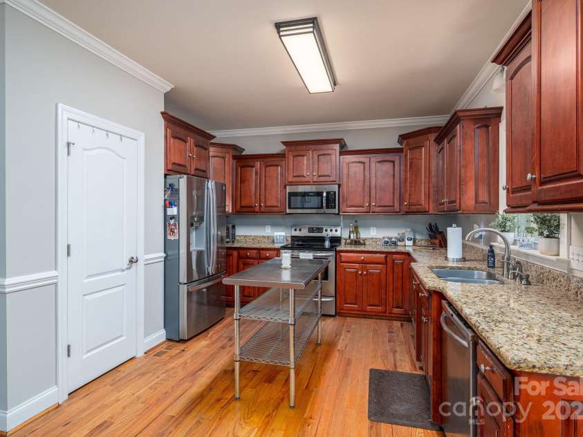 741 Sunridge Drive, Lincolnton, NC 28092.  MLS# CAR4305136, YatesRealty ID 1961. 