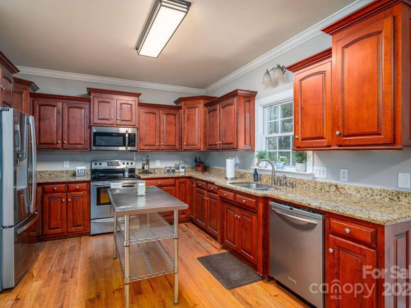 741 Sunridge Drive, Lincolnton, NC 28092.  MLS# CAR4305136, YatesRealty ID 1961. 