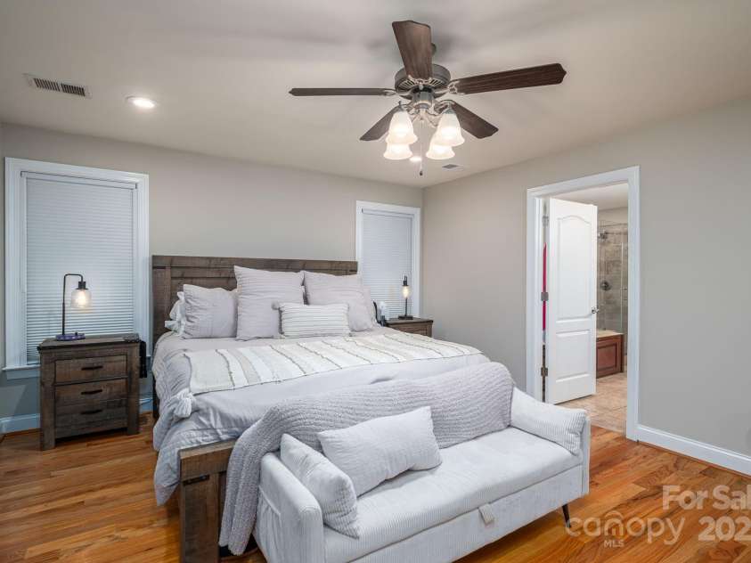 741 Sunridge Drive, Lincolnton, NC 28092.  MLS# CAR4305136, YatesRealty ID 1961. 