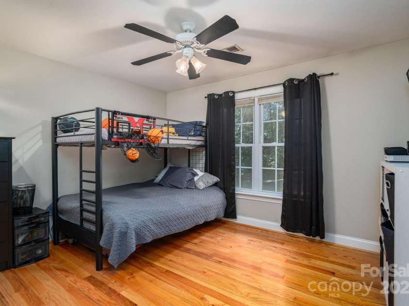 741 Sunridge Drive, Lincolnton, NC 28092.  MLS# CAR4305136, YatesRealty ID 1961. 