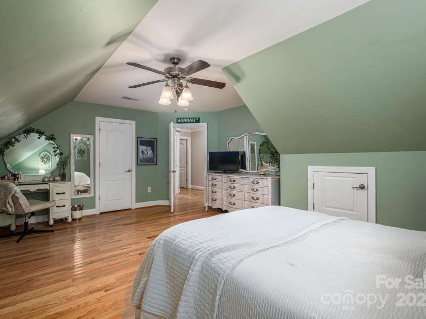 741 Sunridge Drive, Lincolnton, NC 28092.  MLS# CAR4305136, YatesRealty ID 1961. 