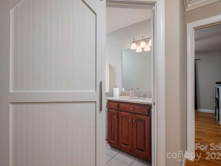 741 Sunridge Drive, Lincolnton, NC 28092.  MLS# CAR4305136, YatesRealty ID 1961. 