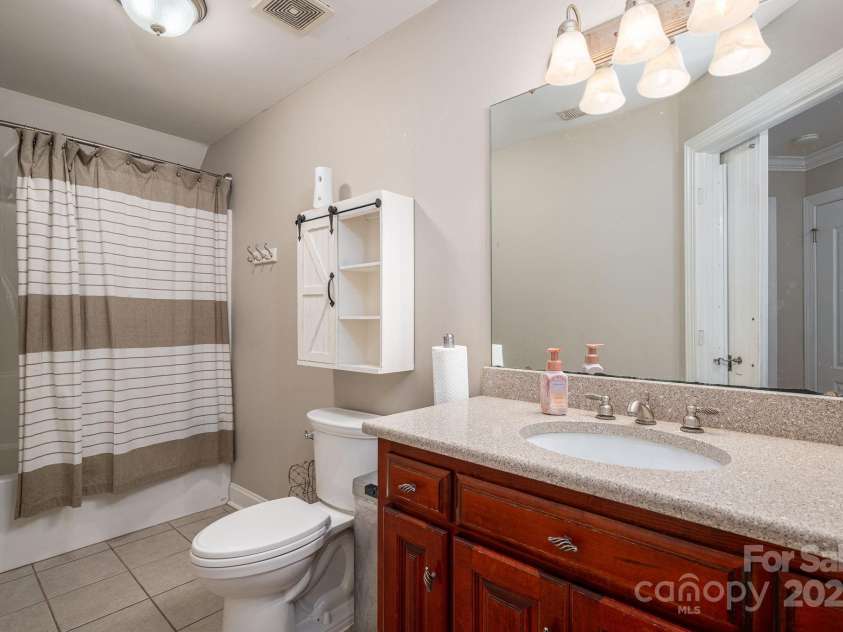 741 Sunridge Drive, Lincolnton, NC 28092.  MLS# CAR4305136, YatesRealty ID 1961. 