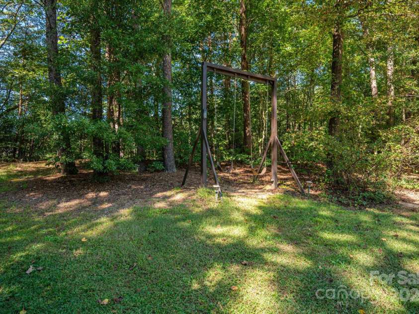 741 Sunridge Drive, Lincolnton, NC 28092.  MLS# CAR4305136, YatesRealty ID 1961. 