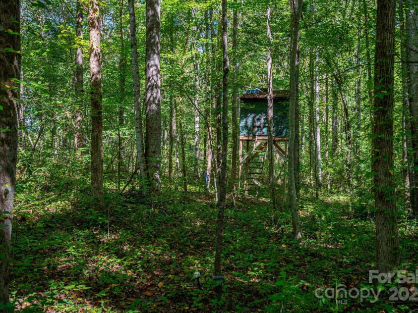 741 Sunridge Drive, Lincolnton, NC 28092.  MLS# CAR4305136, YatesRealty ID 1961. 