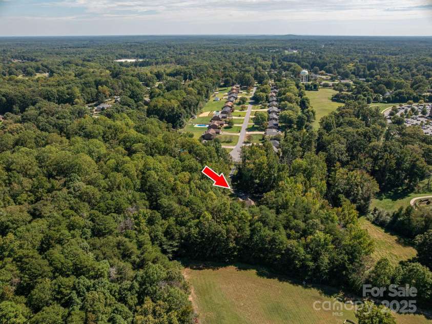 741 Sunridge Drive, Lincolnton, NC 28092.  MLS# CAR4305136, YatesRealty ID 1961. 