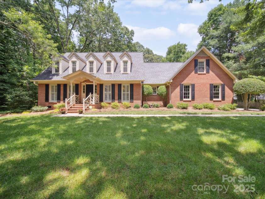 1518 Appaloosa Way, Gastonia, NC 28056.  MLS# CAR4265252, YatesRealty ID 19610. 