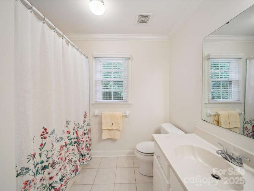 1518 Appaloosa Way, Gastonia, NC 28056.  MLS# CAR4265252, YatesRealty ID 19610. 