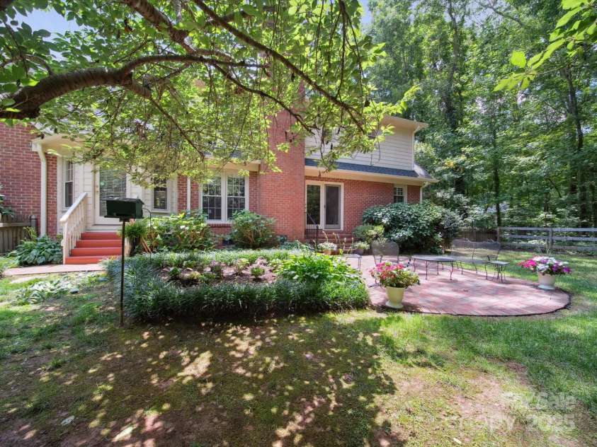 1518 Appaloosa Way, Gastonia, NC 28056.  MLS# CAR4265252, YatesRealty ID 19610. 