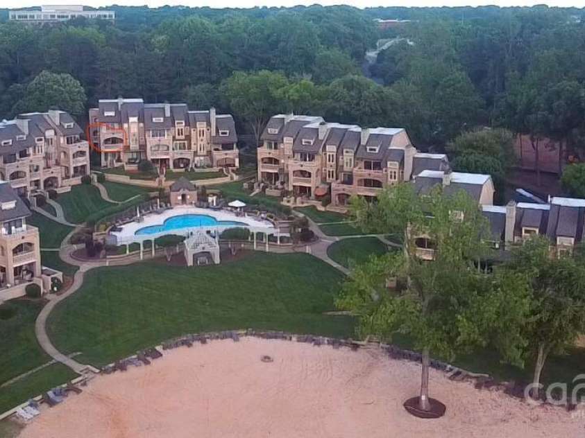 635 Portside Drive, Davidson, NC 28036.  MLS# CAR4264863, YatesRealty ID 19611. 