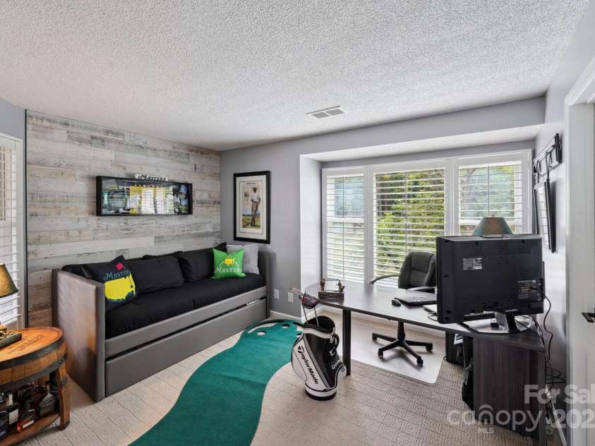 635 Portside Drive, Davidson, NC 28036.  MLS# CAR4264863, YatesRealty ID 19611. 