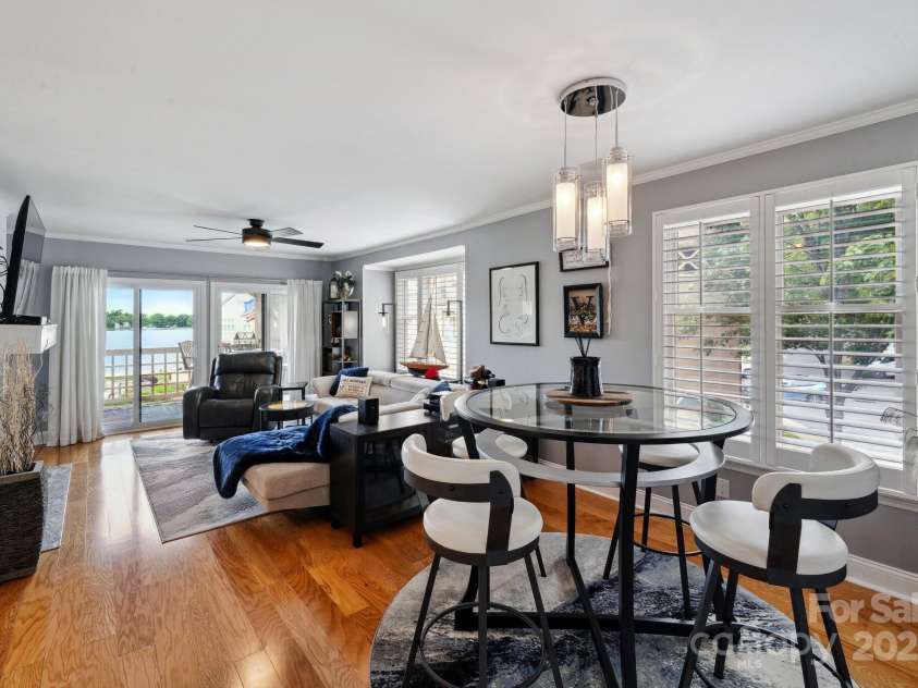 635 Portside Drive, Davidson, NC 28036.  MLS# CAR4264863, YatesRealty ID 19611. 