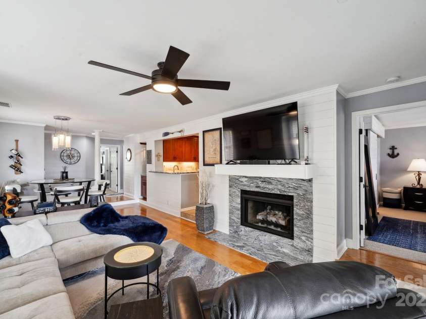 635 Portside Drive, Davidson, NC 28036.  MLS# CAR4264863, YatesRealty ID 19611. 