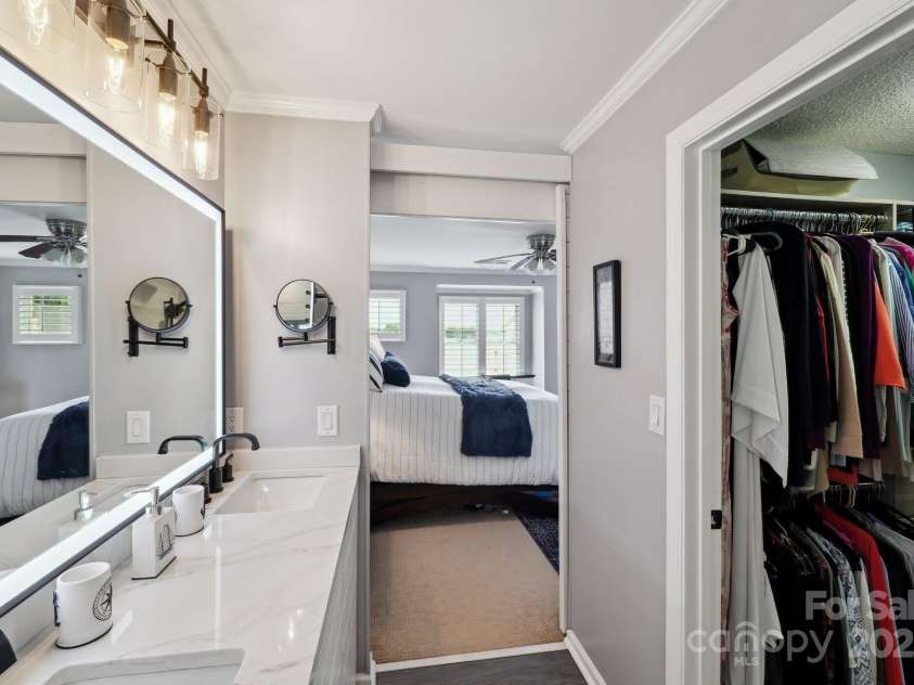 635 Portside Drive, Davidson, NC 28036.  MLS# CAR4264863, YatesRealty ID 19611. 