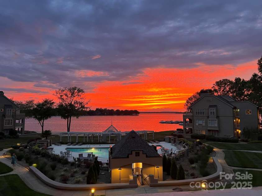 635 Portside Drive, Davidson, NC 28036.  MLS# CAR4264863, YatesRealty ID 19611. 