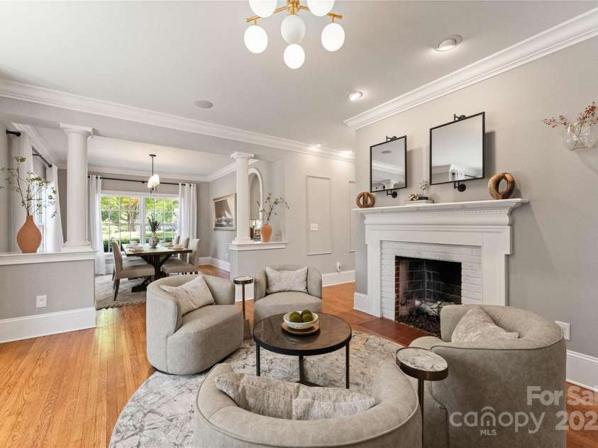 901 Hartford Avenue, Charlotte, NC 28209.  MLS# CAR4267202, YatesRealty ID 19612. 