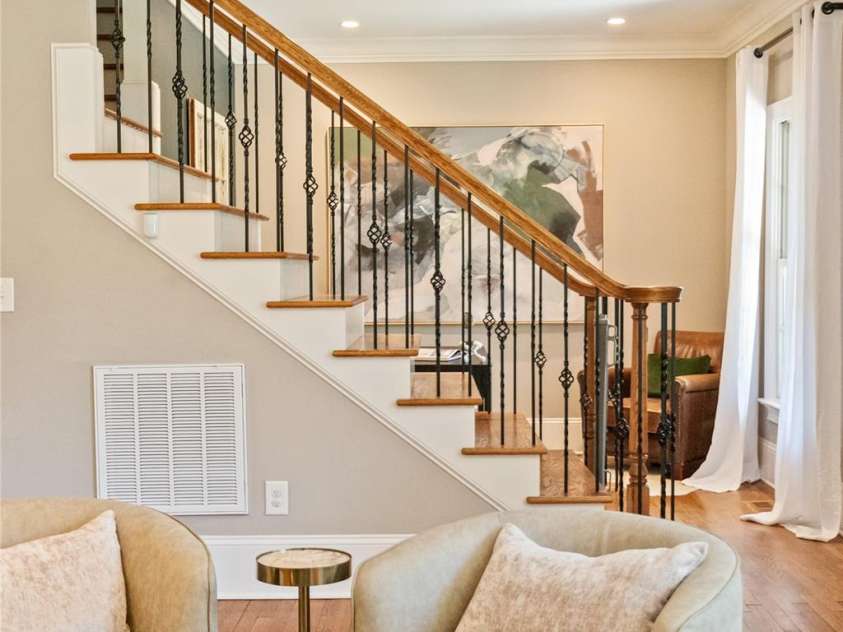 901 Hartford Avenue, Charlotte, NC 28209.  MLS# CAR4267202, YatesRealty ID 19612. 