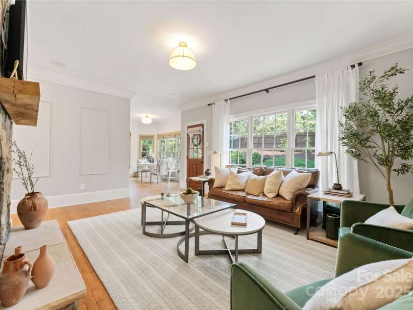 901 Hartford Avenue, Charlotte, NC 28209.  MLS# CAR4267202, YatesRealty ID 19612. 