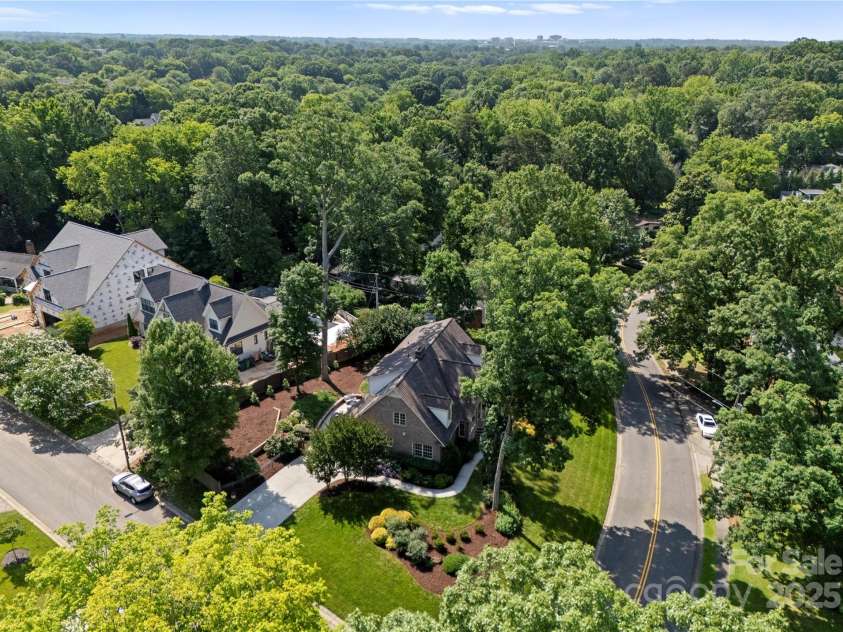 901 Hartford Avenue, Charlotte, NC 28209.  MLS# CAR4267202, YatesRealty ID 19612. 