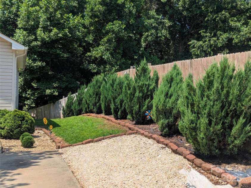 5077 Edney Court, Granite Falls, NC 28630.  MLS# CAR4269277, YatesRealty ID 19613. 