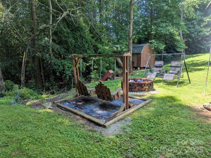 5077 Edney Court, Granite Falls, NC 28630.  MLS# CAR4269277, YatesRealty ID 19613. 