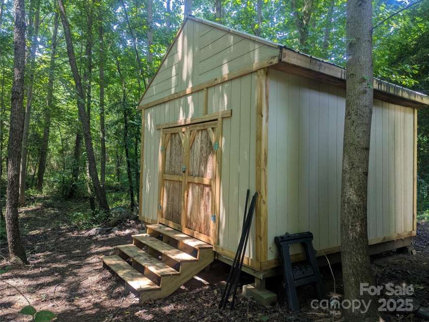 5077 Edney Court, Granite Falls, NC 28630.  MLS# CAR4269277, YatesRealty ID 19613. 