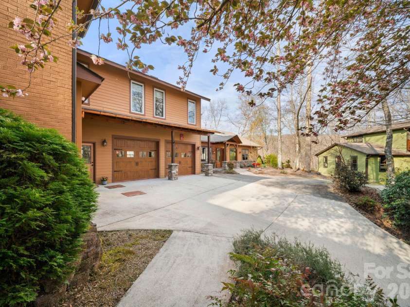 98 Scarlett Drive, Pisgah Forest, NC 28768.  MLS# CAR4360950, YatesRealty ID 19613. 