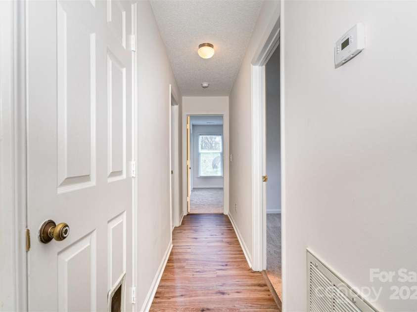 10240 Rose Meadow Lane, Charlotte, NC 28277.  MLS# CAR4213685, YatesRealty ID 19614. Hallway