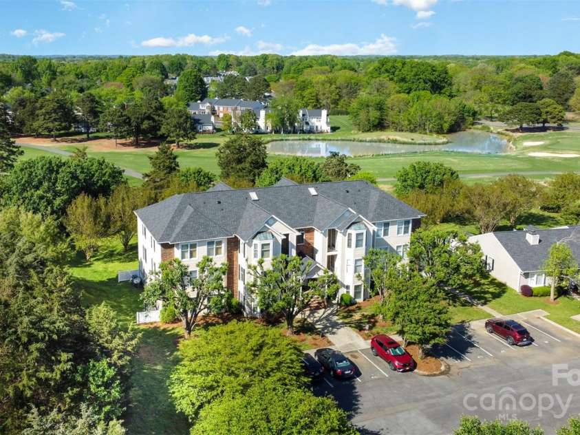 10240 Rose Meadow Lane, Charlotte, NC 28277.  MLS# CAR4213685, YatesRealty ID 19614. Raintree View