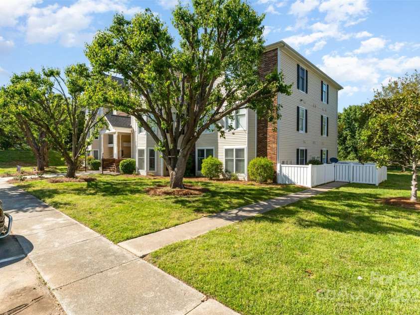 10240 Rose Meadow Lane, Charlotte, NC 28277.  MLS# CAR4213685, YatesRealty ID 19614. Street Side View