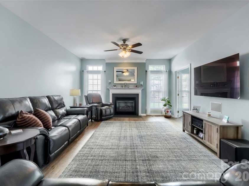 3922 Green Pasture Road, Charlotte, NC 28269.  MLS# CAR4375257, YatesRealty ID 19615. 