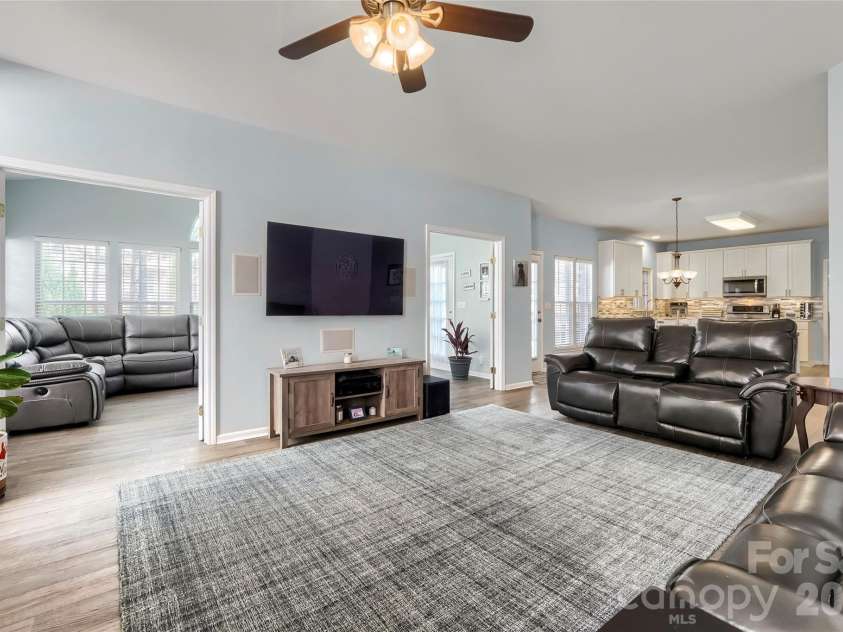 3922 Green Pasture Road, Charlotte, NC 28269.  MLS# CAR4375257, YatesRealty ID 19615. 