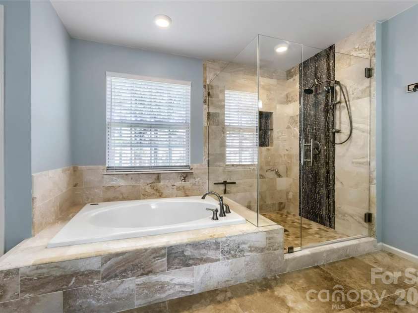 3922 Green Pasture Road, Charlotte, NC 28269.  MLS# CAR4375257, YatesRealty ID 19615. 