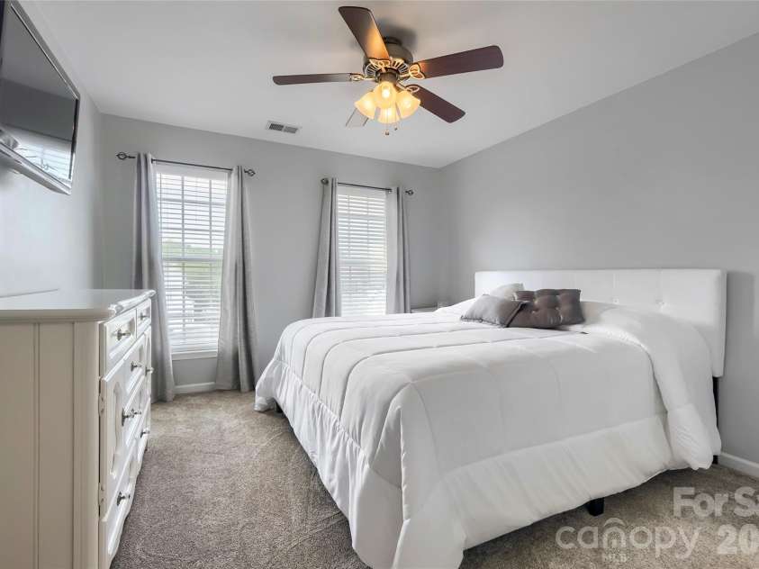3922 Green Pasture Road, Charlotte, NC 28269.  MLS# CAR4375257, YatesRealty ID 19615. 