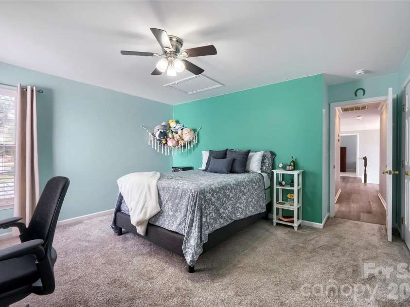 3922 Green Pasture Road, Charlotte, NC 28269.  MLS# CAR4375257, YatesRealty ID 19615. 