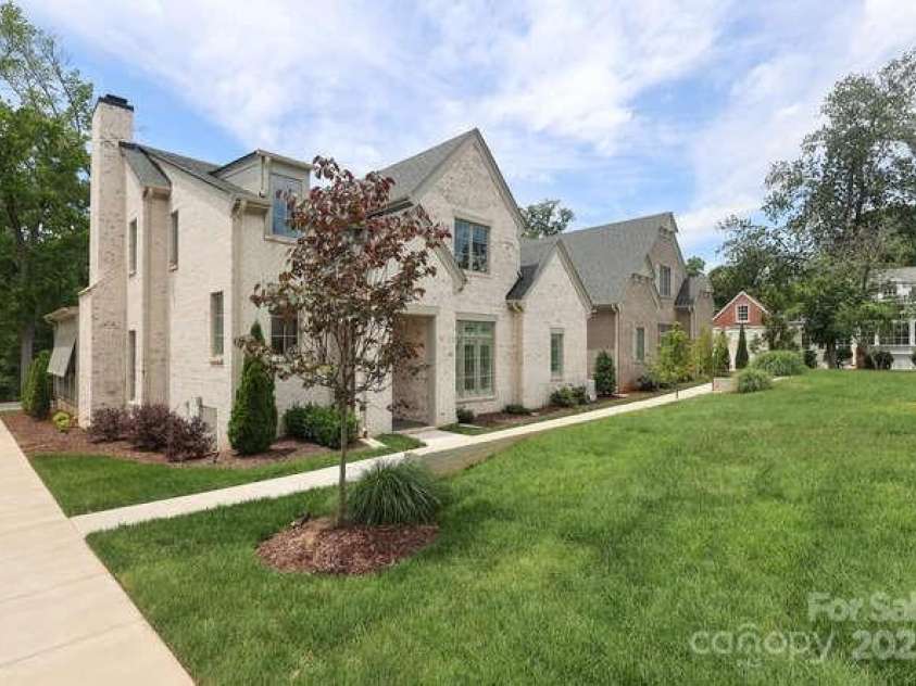 3119 Knowlton Lane, Charlotte, NC 28205.  MLS# CAR4297838, YatesRealty ID 19616. 