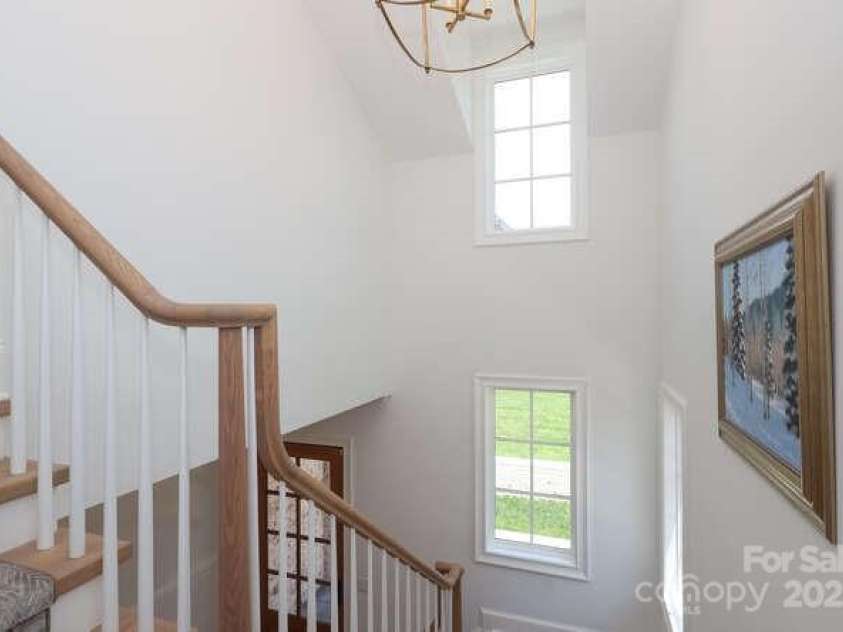 3119 Knowlton Lane, Charlotte, NC 28205.  MLS# CAR4297838, YatesRealty ID 19616. Bright stairwell